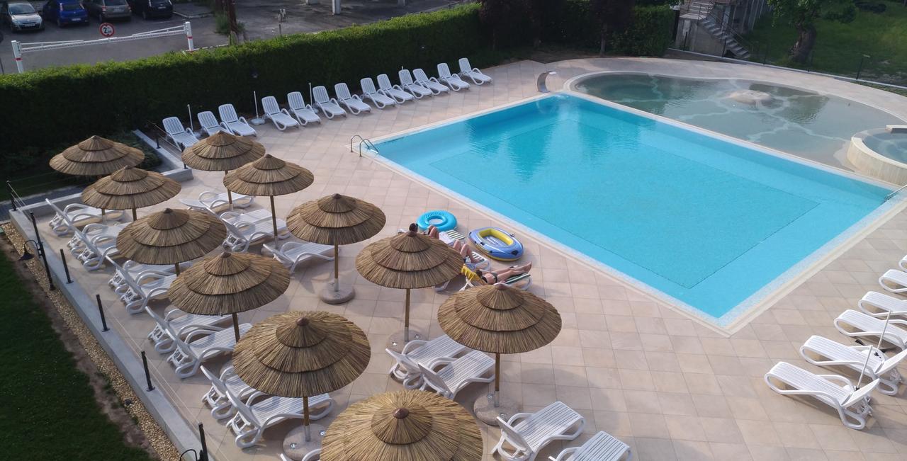 Nettuno Residence Hotel Пескьера-дель-Гарда Экстерьер фото